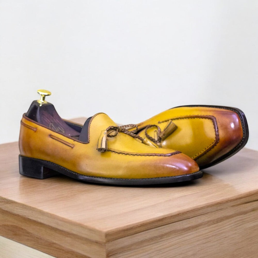Handcrafted Men's Tan Tassel Shoes  Genuine Leather Loafers for Stylish Gentlemen