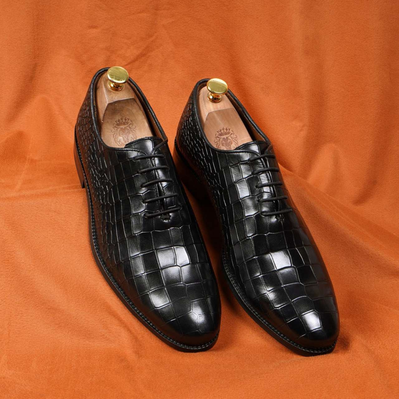 Handmade Oxford Lace-Up Black Formal Shoes In Deep Cut Leather