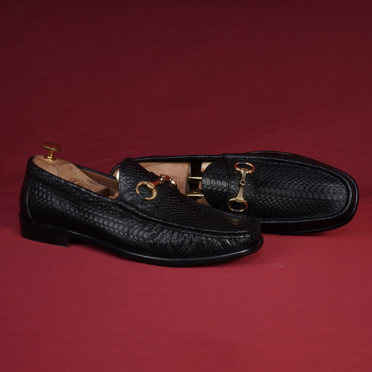 Handmade Snake Textured Black Leather Loafers
