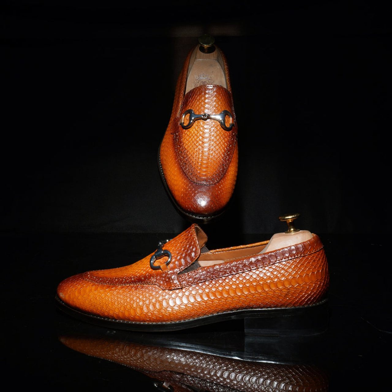 Handmade Leather Snake Skin Textured Loafers